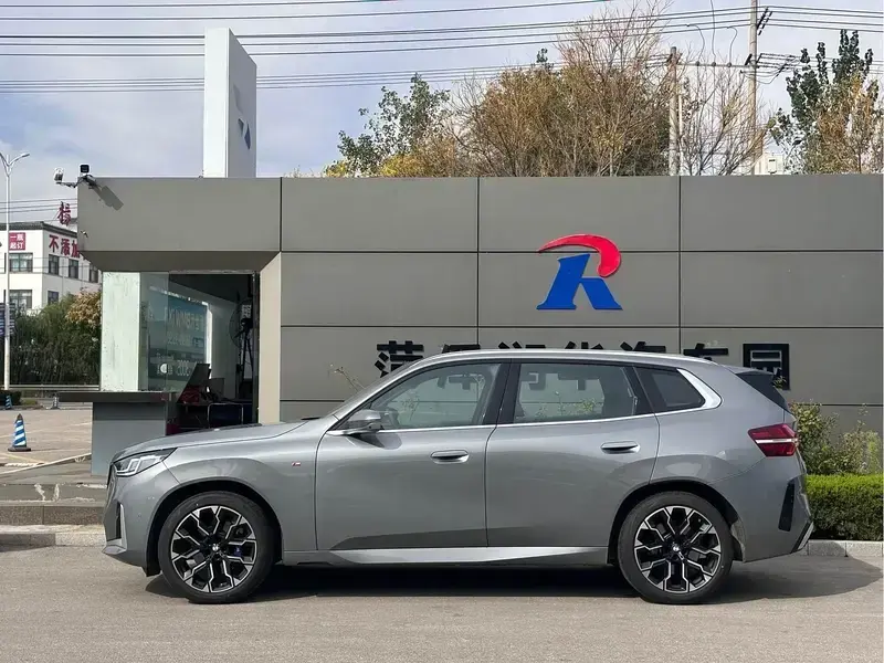 2025 BMW X3 M40i с пробегом 15 100 км