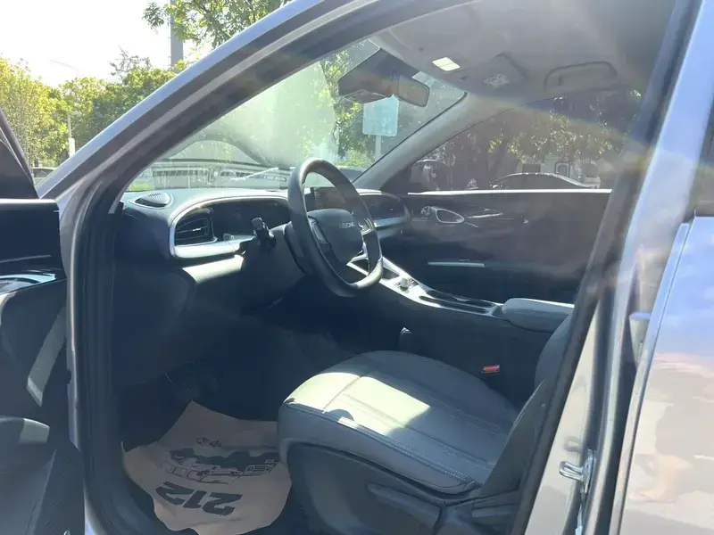 2026 Geely Starry Wish с пробегом 25 700 км