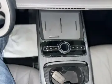 2025 Geely Galaxy Xingyao 8 с пробегом 18 000 км