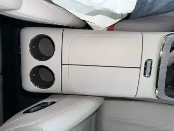 2025 Geely Galaxy Xingyao 8 с пробегом 18 000 км