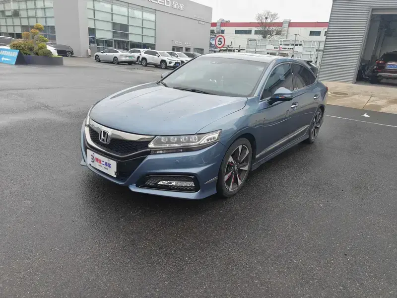 2015 Honda Spirior с пробегом 119 000 км