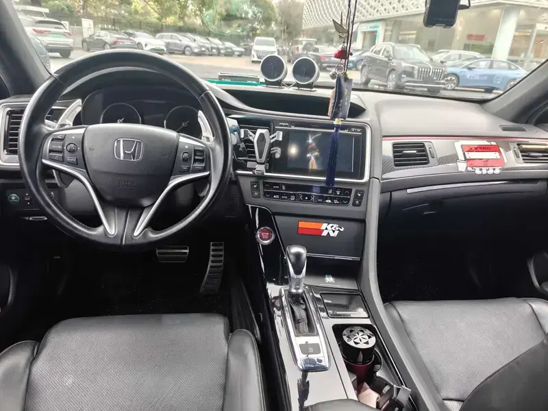 2015 Honda Spirior с пробегом 119 000 км