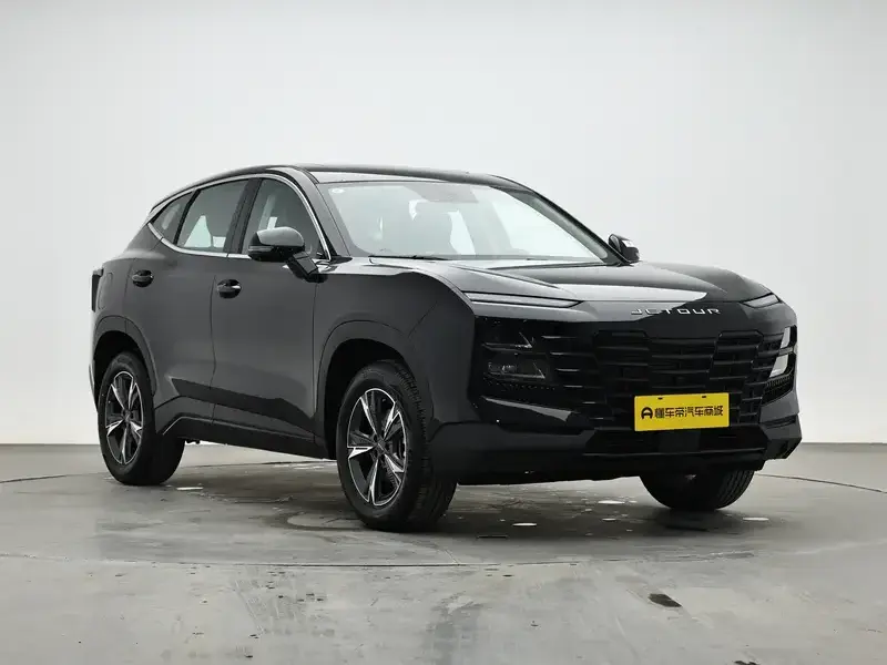 2026 JETOUR Dasheng i-DM с пробегом 100 км