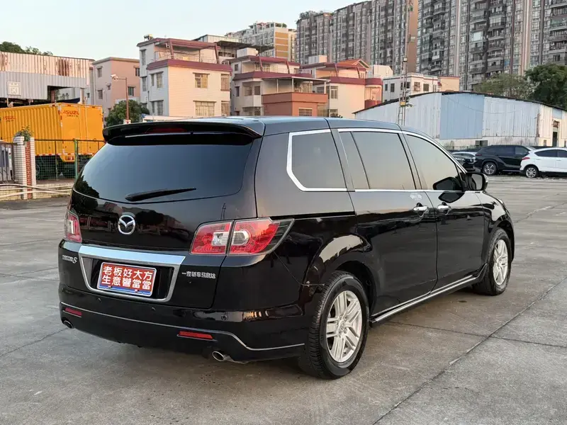 2013 Mazda 8 с пробегом 120 000 км