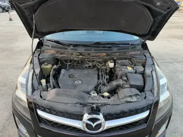 2013 Mazda 8 с пробегом 120 000 км