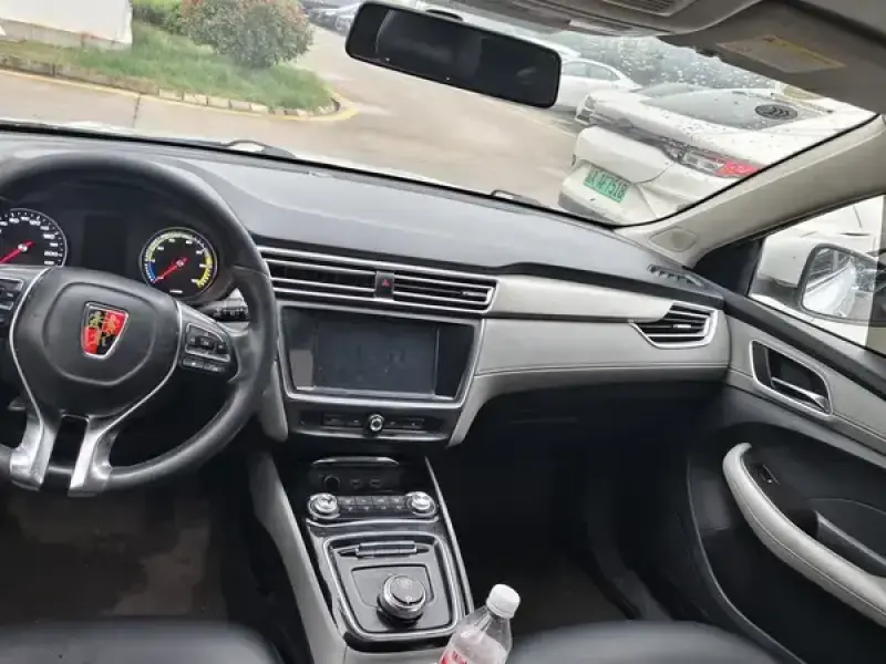 2019 Roewe Ei5 с пробегом 267 000 км
