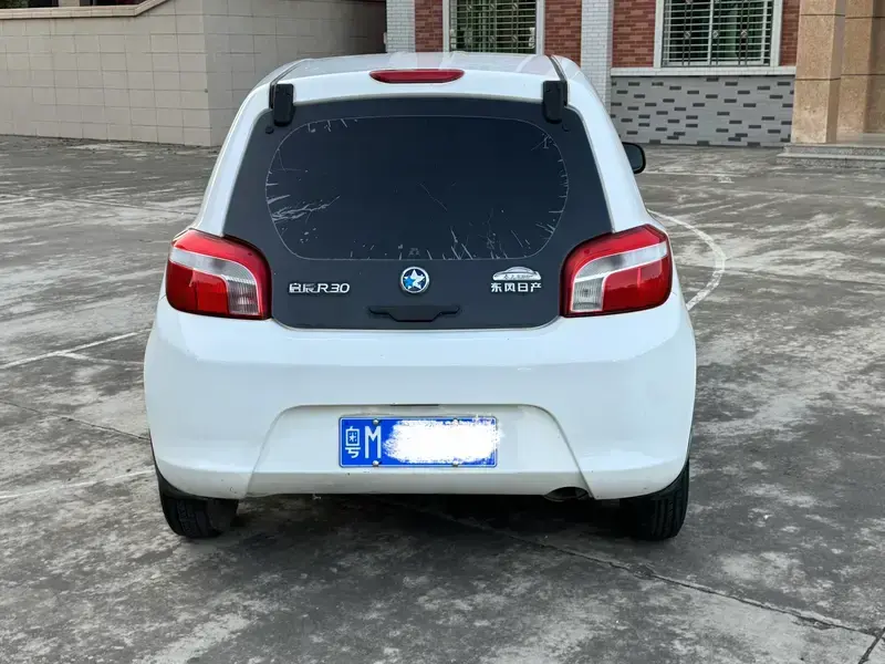 2014 Nissan R30 с пробегом 53 000 км