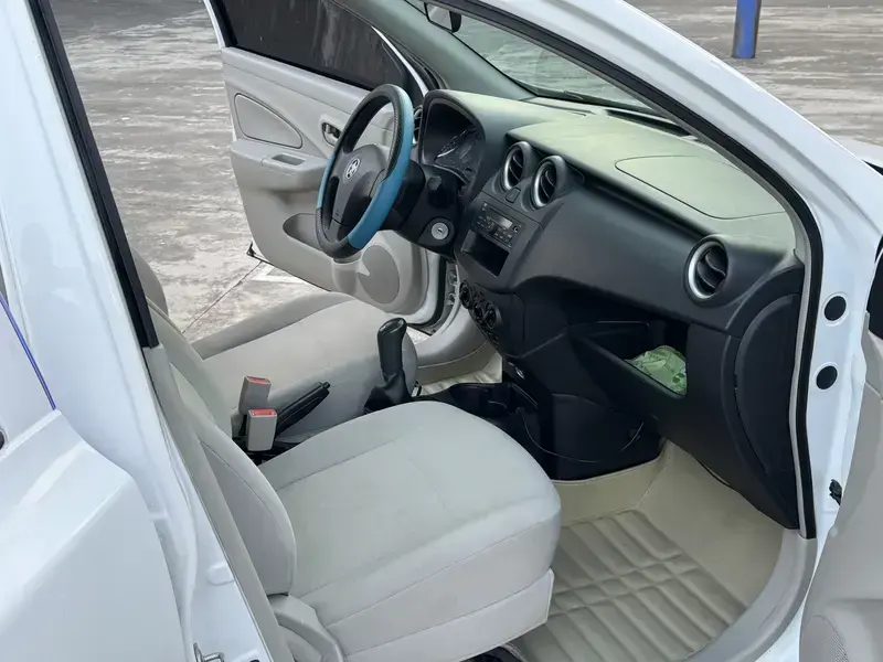 2014 Nissan R30 с пробегом 53 000 км