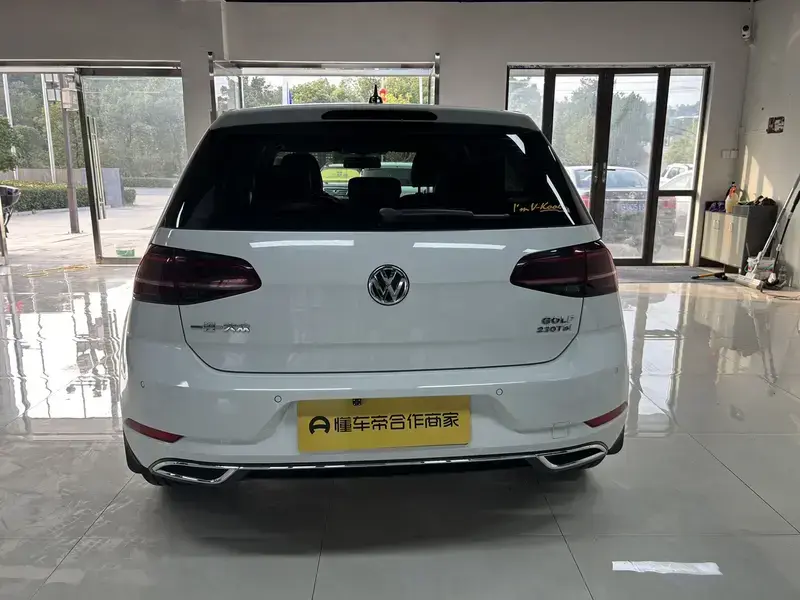 2018 Volkswagen Golf Electric с пробегом 63 000 км
