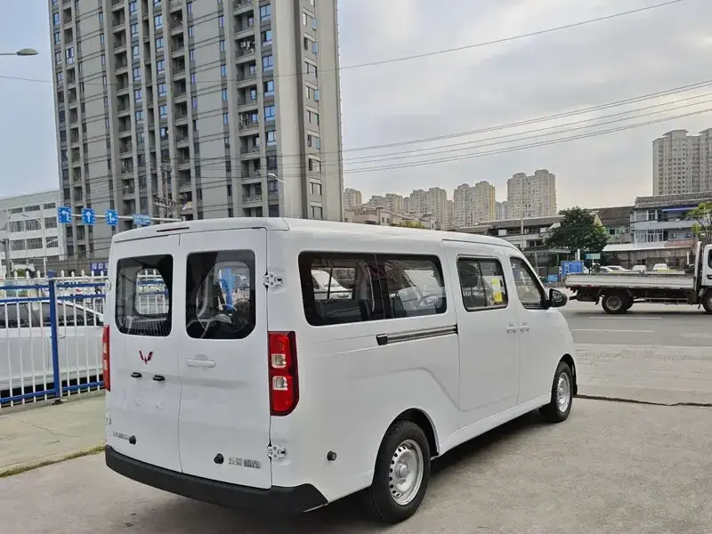 2026 Wuling Wuling Yangguang с пробегом 100 км