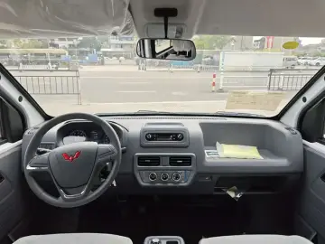 2026 Wuling Wuling Yangguang с пробегом 100 км