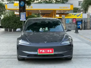 2023 Tesla Model 3 с пробегом 36 000 км