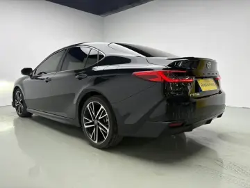 2024 Toyota Camry с пробегом 29 300 км