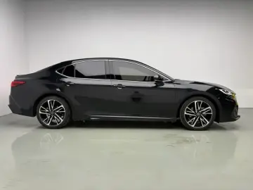 2024 Toyota Camry с пробегом 29 300 км