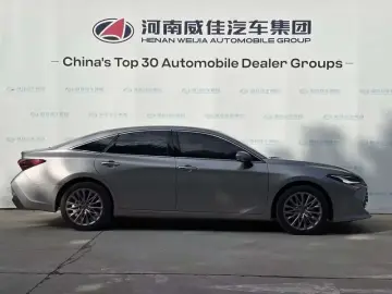 2024 Toyota Avalon с пробегом 12 800 км