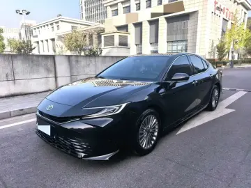 2024 Toyota Camry с пробегом 33 000 км