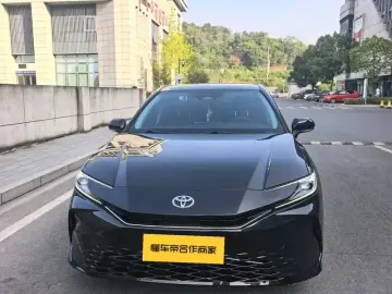 2024 Toyota Camry с пробегом 33 000 км