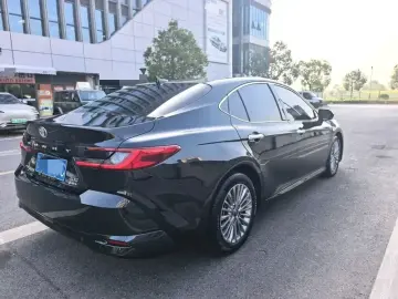 2024 Toyota Camry с пробегом 33 000 км