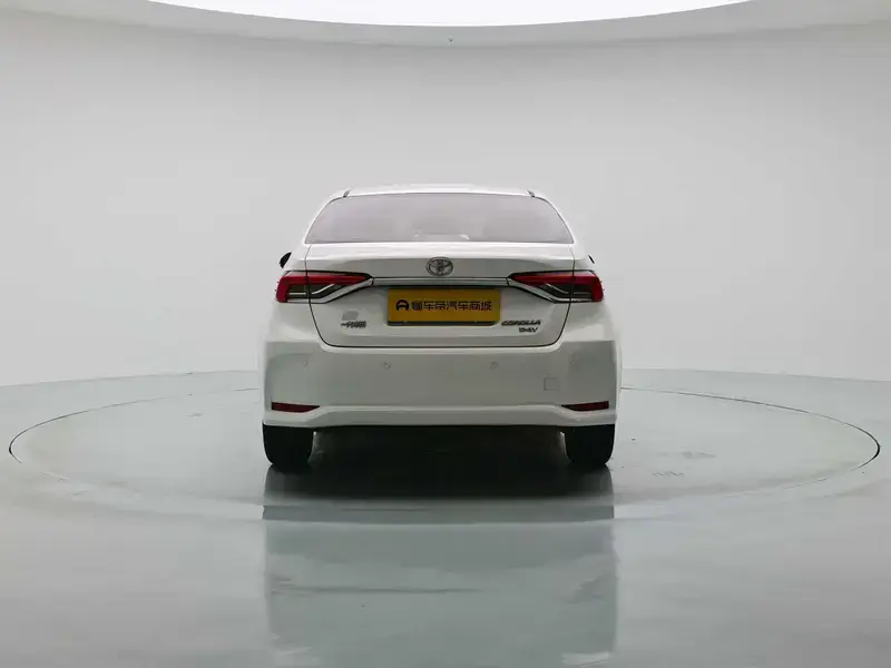 2021 Toyota Corolla с пробегом 46 000 км