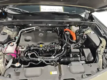 2023 Toyota Harrier с пробегом 28 000 км
