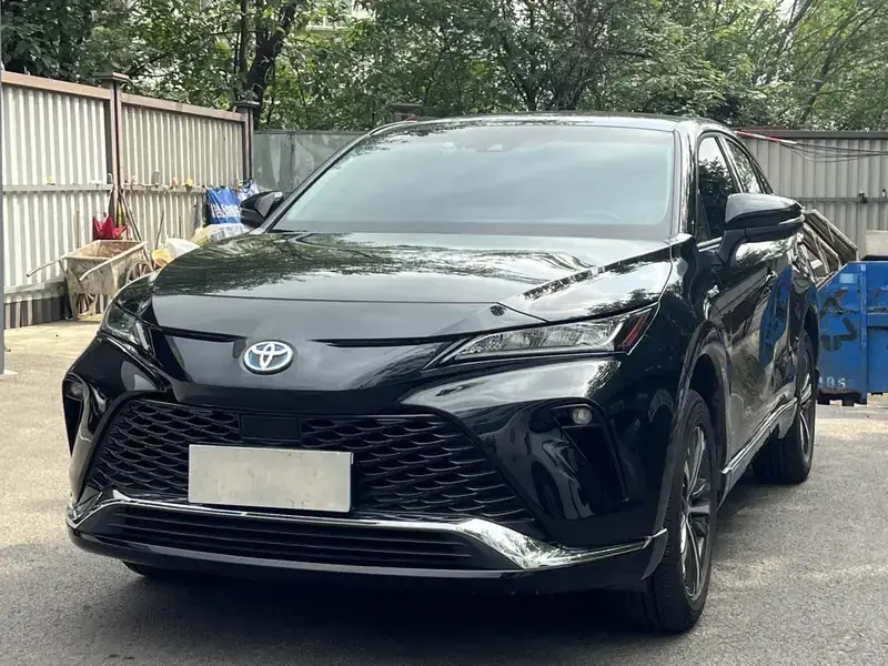 2022 Toyota Venza с пробегом 101 700 км