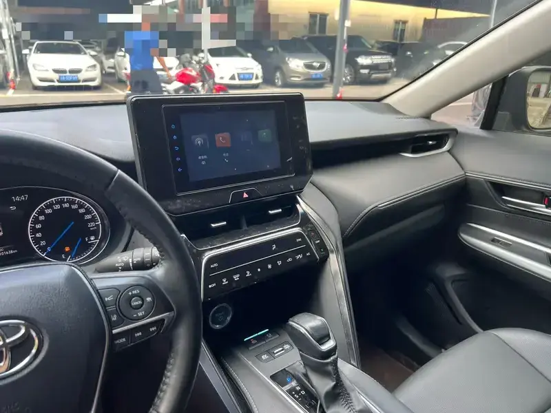2022 Toyota Venza с пробегом 101 700 км