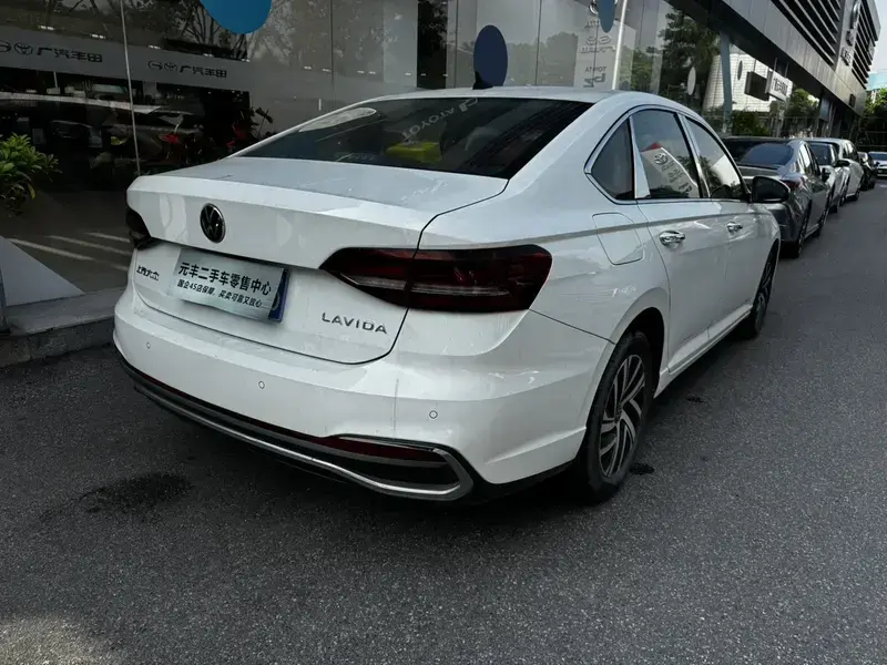 2023 Volkswagen Lavida с пробегом 36 800 км