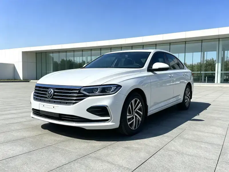 2023 Volkswagen Lavida с пробегом 30 000 км