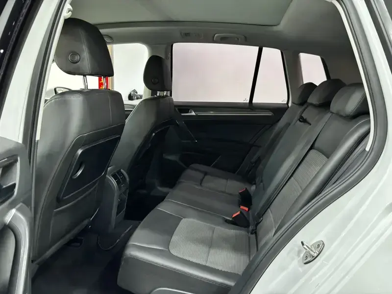 2018 Volkswagen Golf Sportsvan с пробегом 90 000 км
