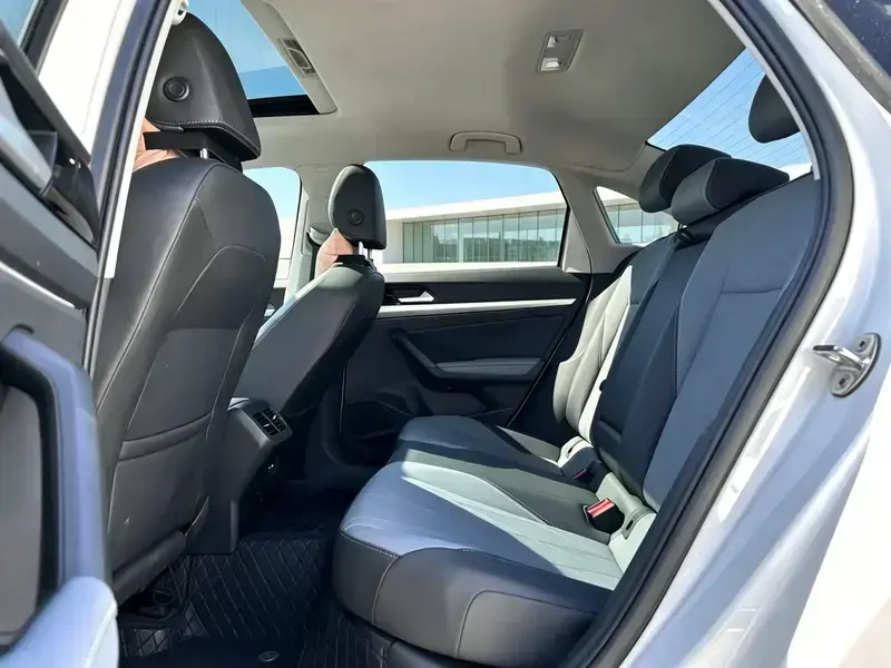 2023 Volkswagen Lavida с пробегом 30 000 км