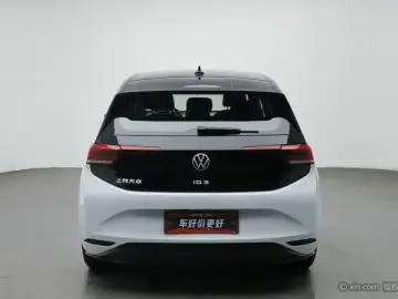 2023 Volkswagen ID.3 с пробегом 74 100 км
