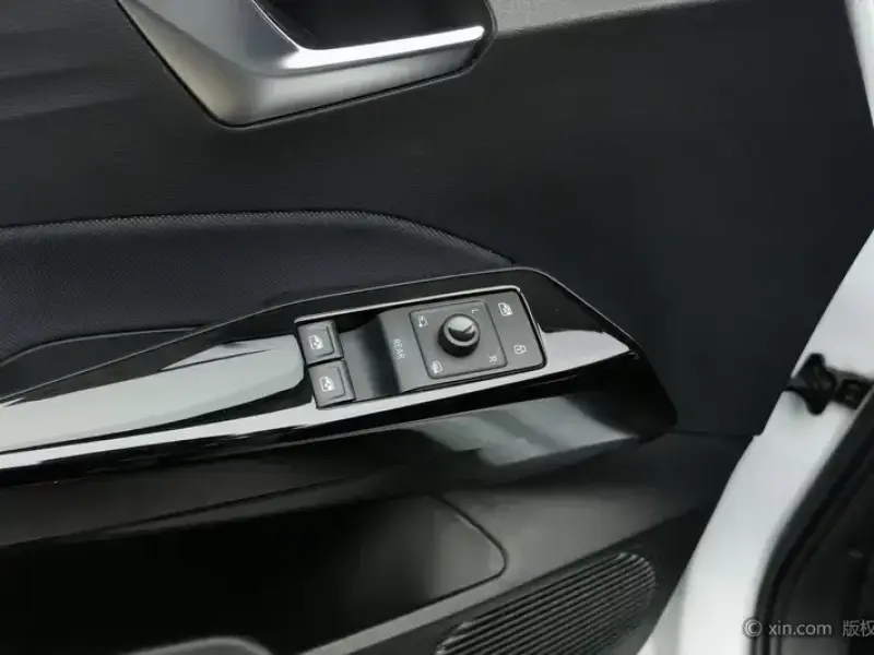 2023 Volkswagen ID.3 с пробегом 74 100 км