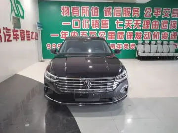 2023 Volkswagen Lavida с пробегом 35 000 км