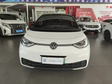 2025 Volkswagen ID.3 с пробегом 25 000 км