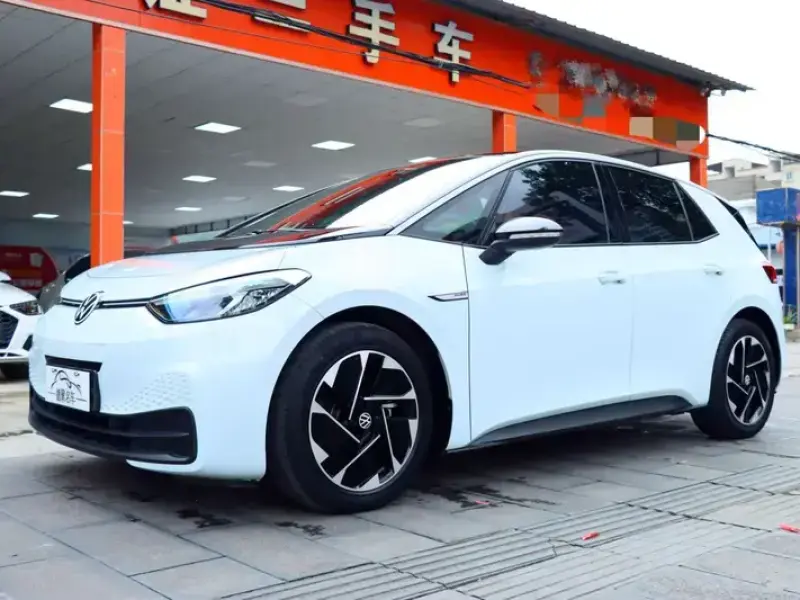 2022 Volkswagen ID.3 с пробегом 70 000 км