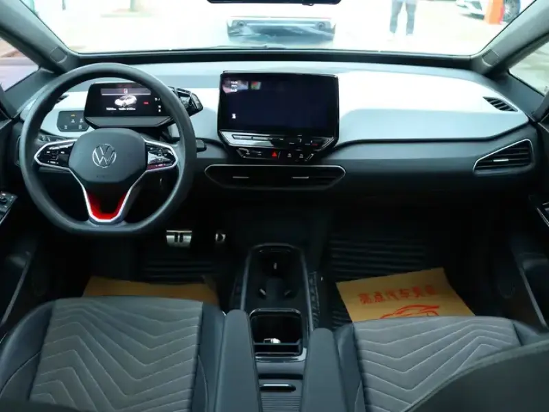 2022 Volkswagen ID.3 с пробегом 70 000 км