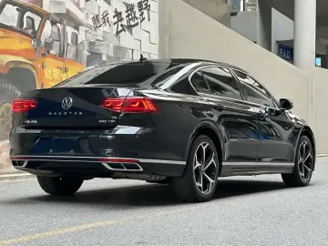 2023 Volkswagen Magotan с пробегом 44 000 км