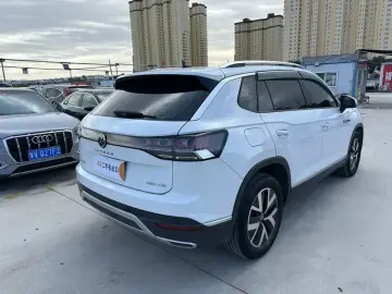 2023 Volkswagen Tayron с пробегом 18 000 км