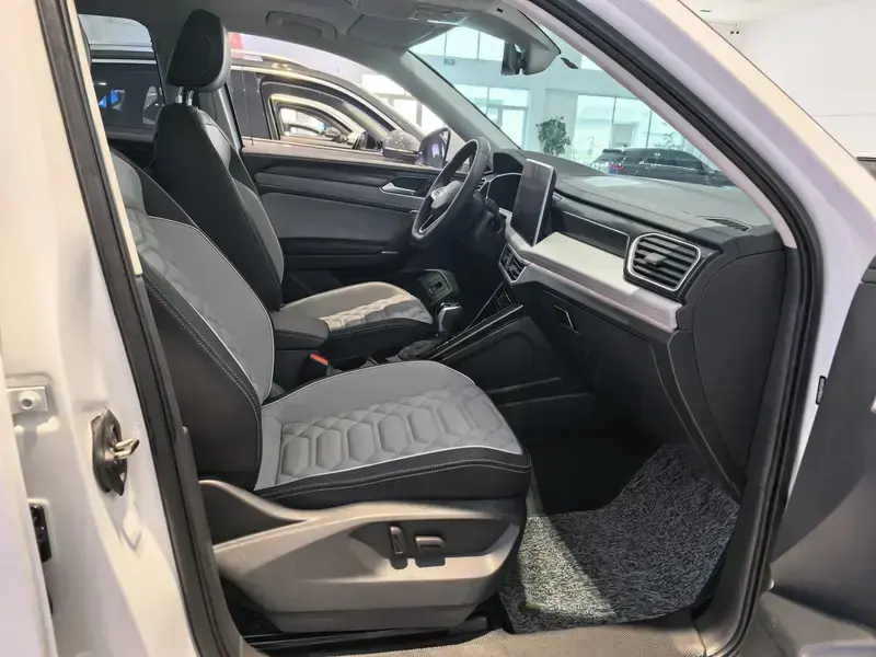 2024 Volkswagen Tayron с пробегом 12 700 км