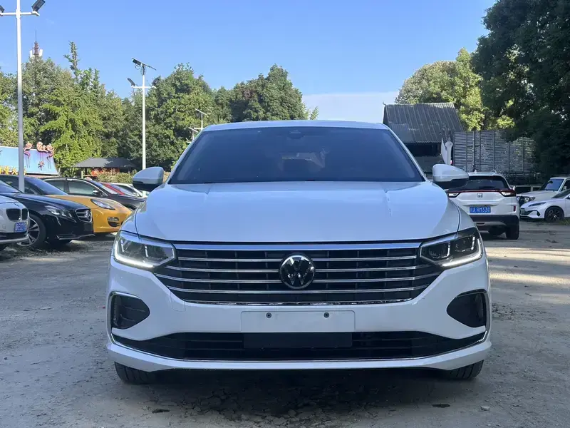 2024 Volkswagen Lavida с пробегом 20 000 км