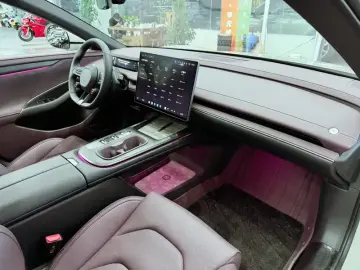 2024 Xiaomi SU7 с пробегом 38 000 км