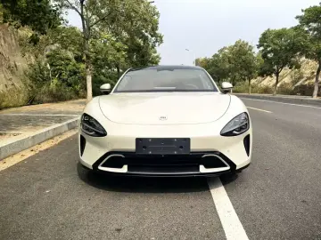 2024 Xiaomi SU7 с пробегом 22 000 км
