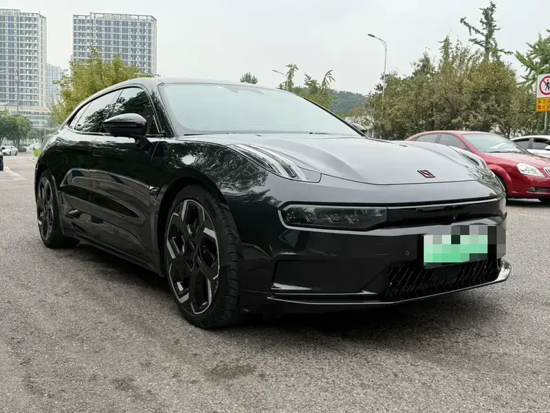 2023 Zeekr 001 с пробегом 92 900 км