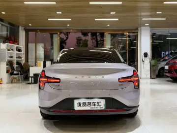 2025 Xpeng Mona M03 с пробегом 12 000 км