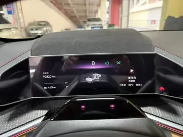 2023 Zeekr 001 с пробегом 92 900 км