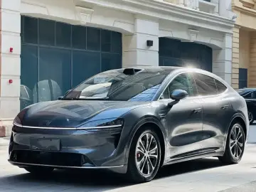 2026 Luxeed R7 с пробегом 2 000 км