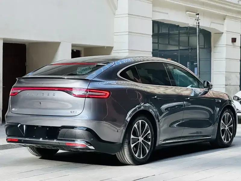 2026 Luxeed R7 с пробегом 2 000 км