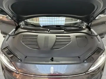 2026 Luxeed R7 с пробегом 2 000 км