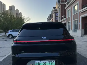 2024 Li Auto (Lixiang) L6 с пробегом 50 000 км