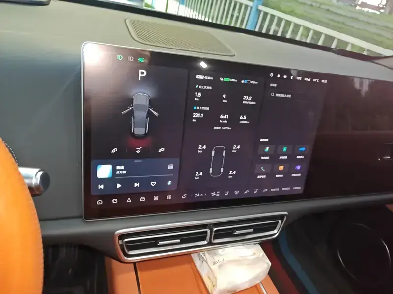 2024 Li Auto (Lixiang) L6 с пробегом 14 500 км